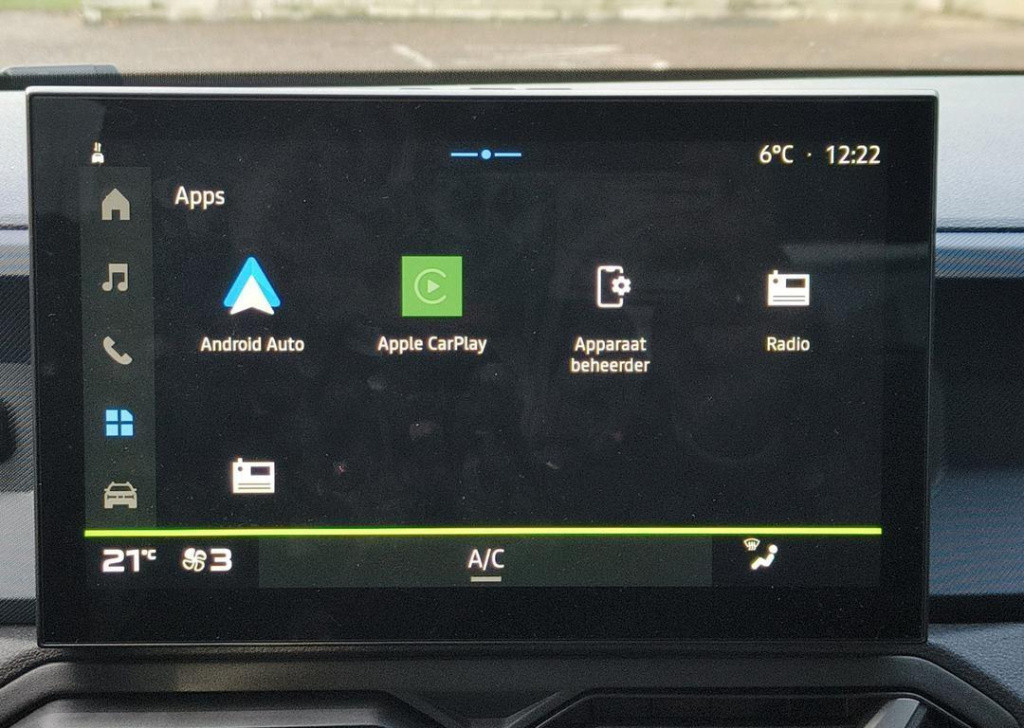 Dacia Duster 1.6 hybrid 140 journey - demo