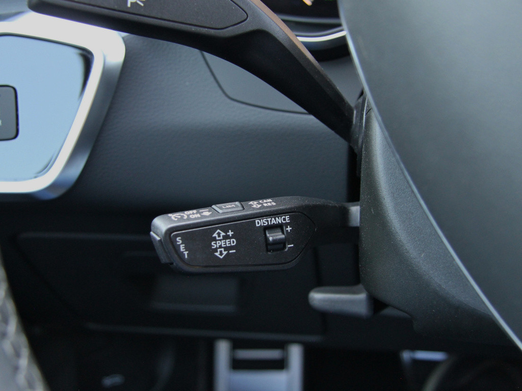 Audi A6 avant 55tfsi e hybrid 367pk quattro competition s-line | pano dak |