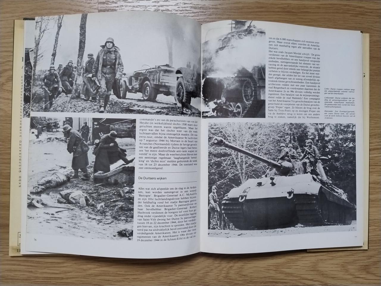 Complete serie boeken (25 delen) over de Tweede Wereld Oorlog