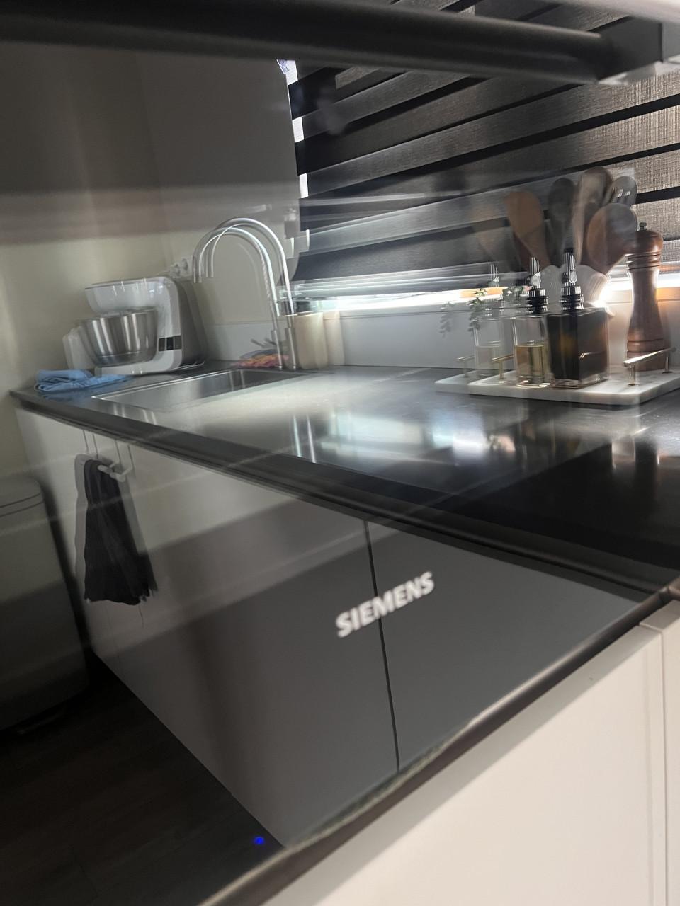 Nette Siemens HB86K575N Combimagnetron/oven