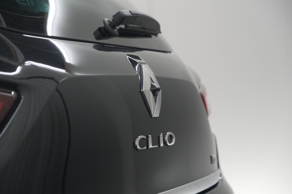 Renault Clio tce 90 intens | camera | navigatie | allseason banden | parkee
