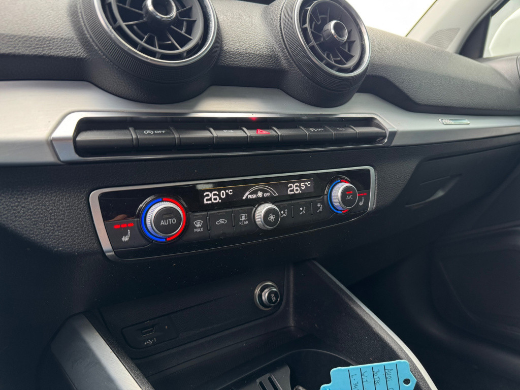 Audi Q2 30 tfsi s-line * virtual cockpit * carplay * keyless * leder