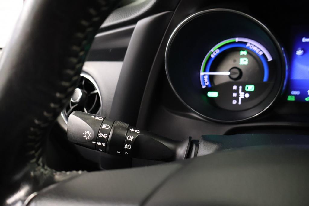 Toyota Auris touring sports 1.8 hybrid dynamic