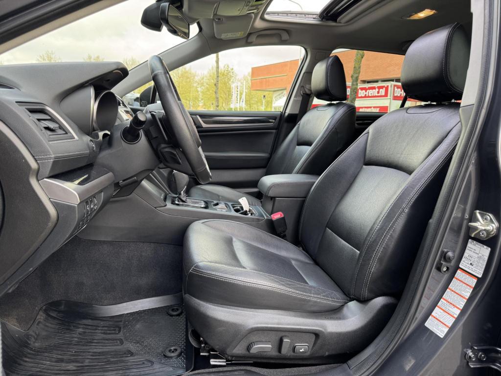 Subaru Outback 2.5i premium nl-auto incl. trekhaak afneembaar!