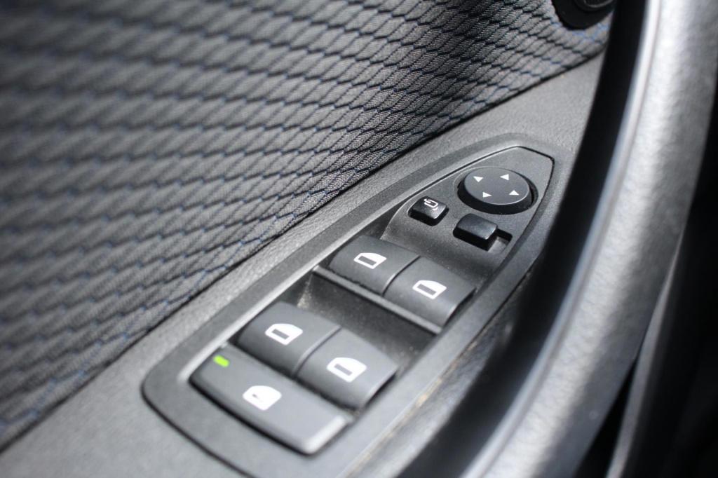 BMW X2 sdrive20i m-sport automaat - led - elek kofferklep - trekhaak - head