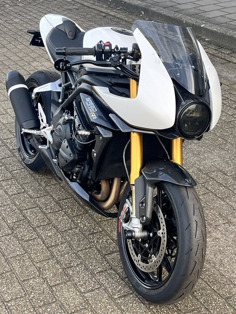 Triumph Speed Triple 1200 rr
