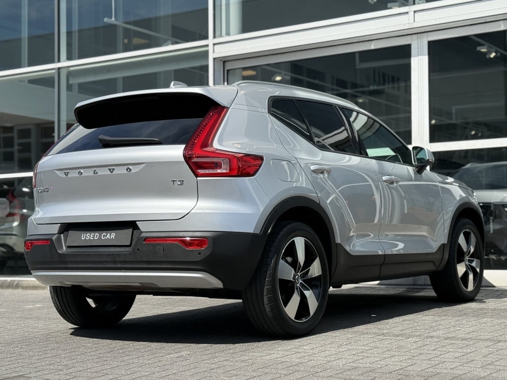 Volvo XC40 t3 160pk momentum | camera| trekhaak| h&k sound| stoelverw| carp
