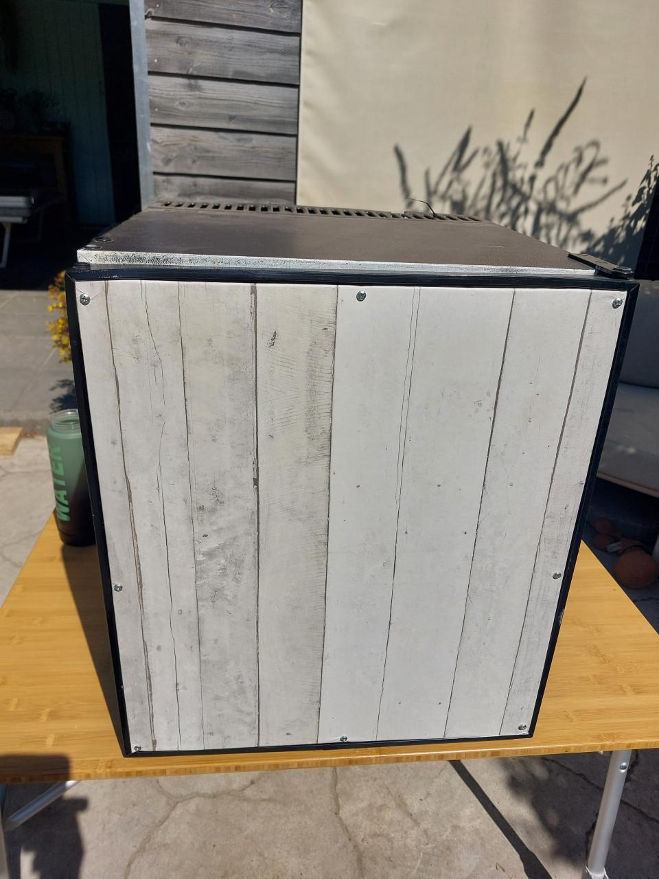 Oude trouwe absorbtie koelkast op 230v