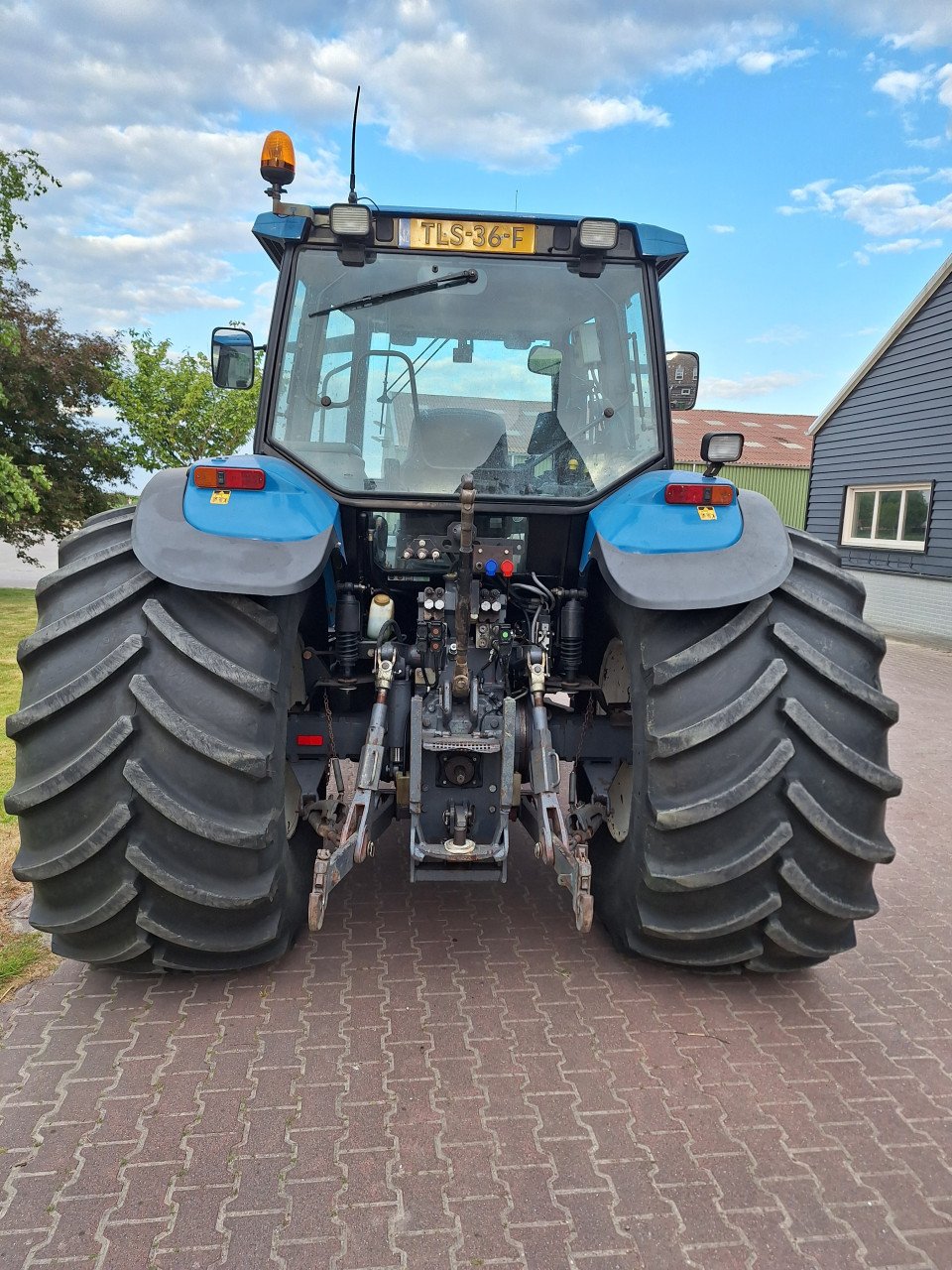 Newholland tm 115