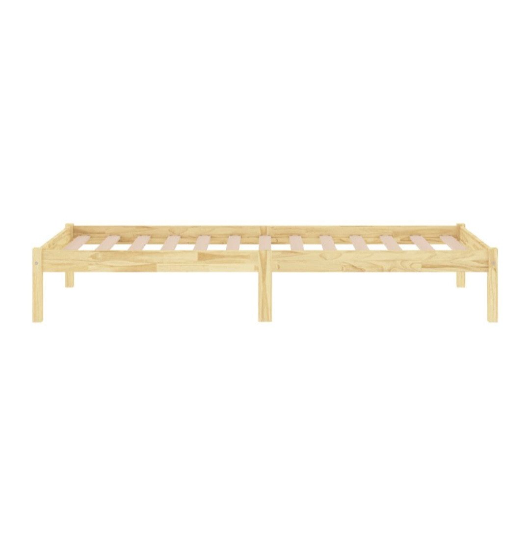 Bed hout nieuw in doos.