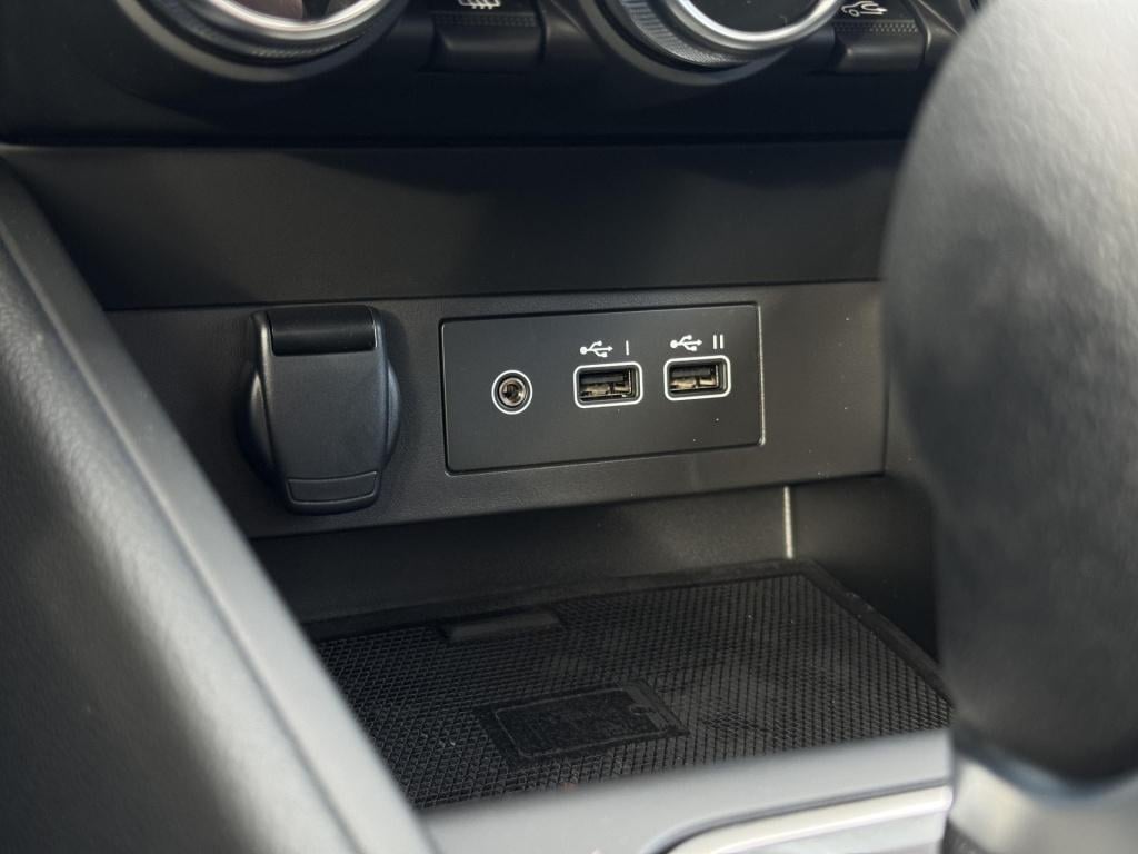 Mitsubishi Colt 1.6 hev intense