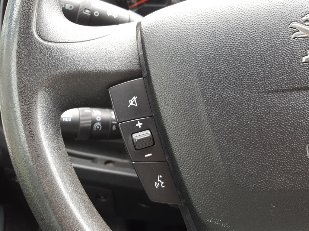Peugeot Boxer gb 330 l1h1 bluehdi 130pk premium pack navigatie | airco | cr