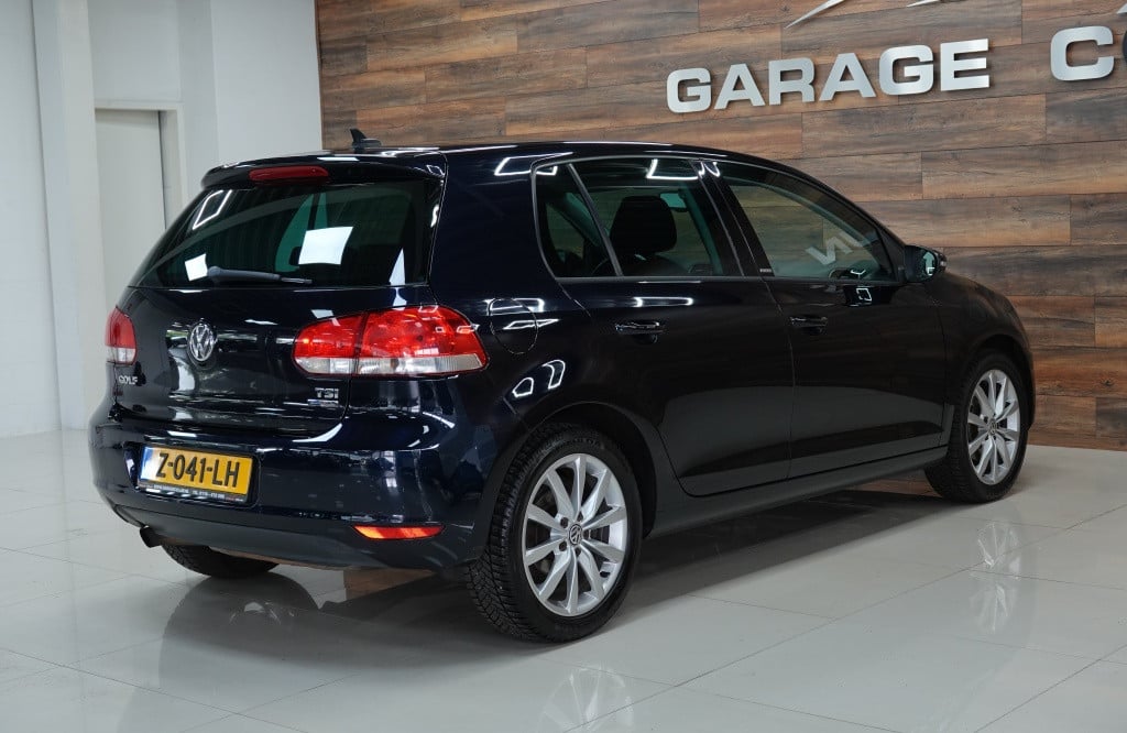 Volkswagen Golf 1.2 tsi highline | pdc | navi | stoelverw. |