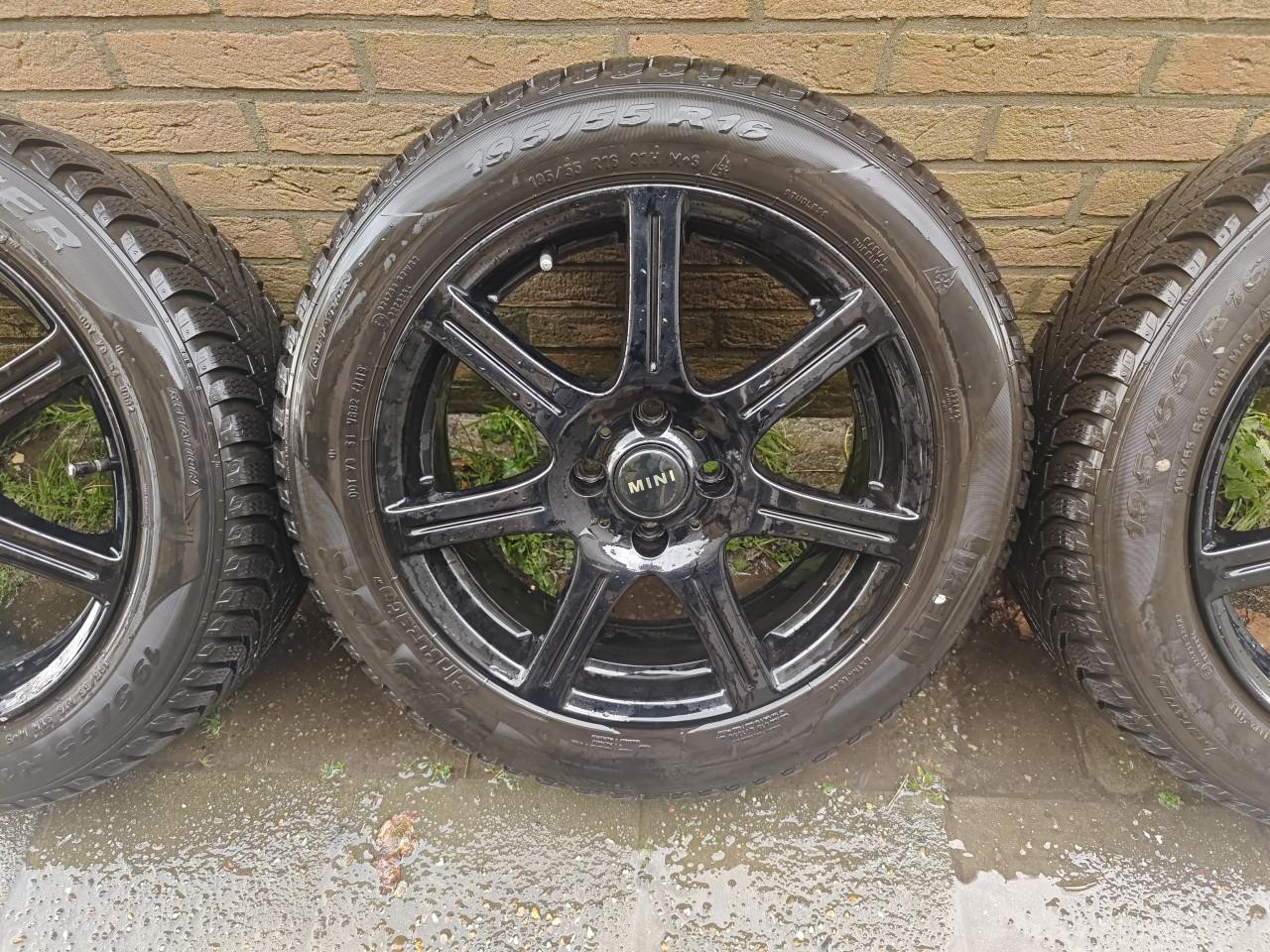 OEM 4x100 wielen mini spaakvelgen 16" Pirelli banden ZGAN!!