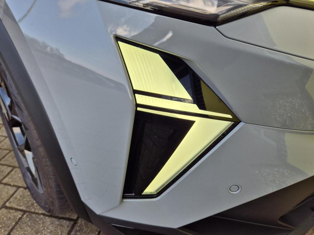 Renault Captur 1.3 mild hybrid 160 edc automaat techno camera, stoel/stuur 