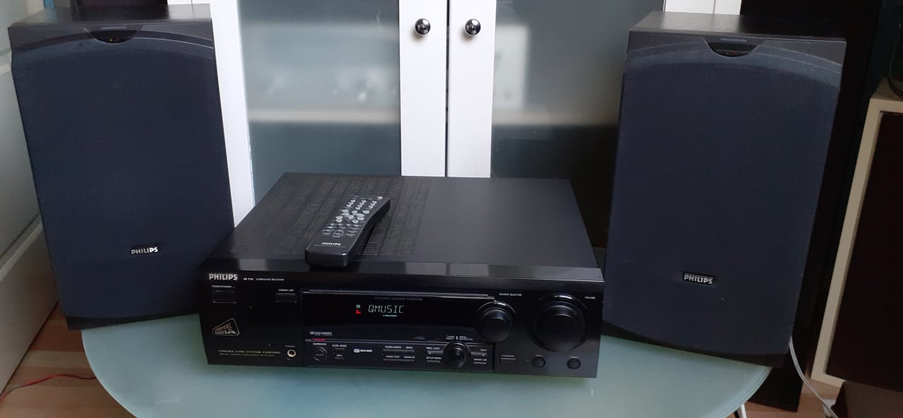 Philips reciever met boxen en afstandbediening