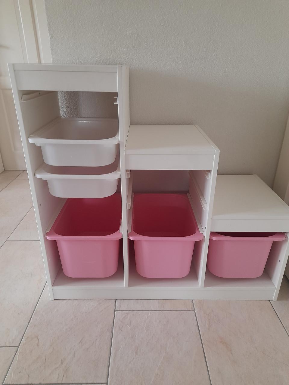 Trofast kast met bakken ( in goede staat )