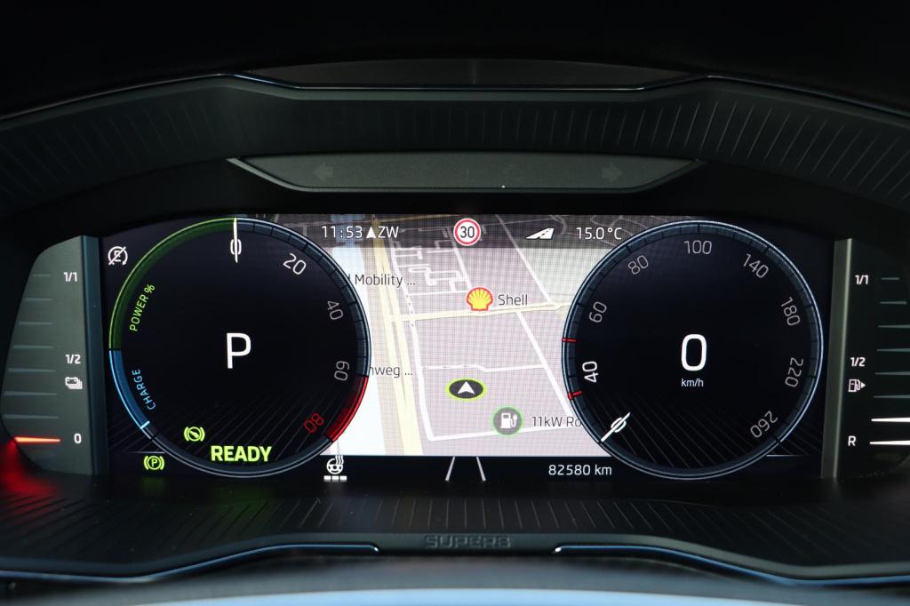 Skoda Superb combi 1.4 tsi iv sportline 217pk dsg6