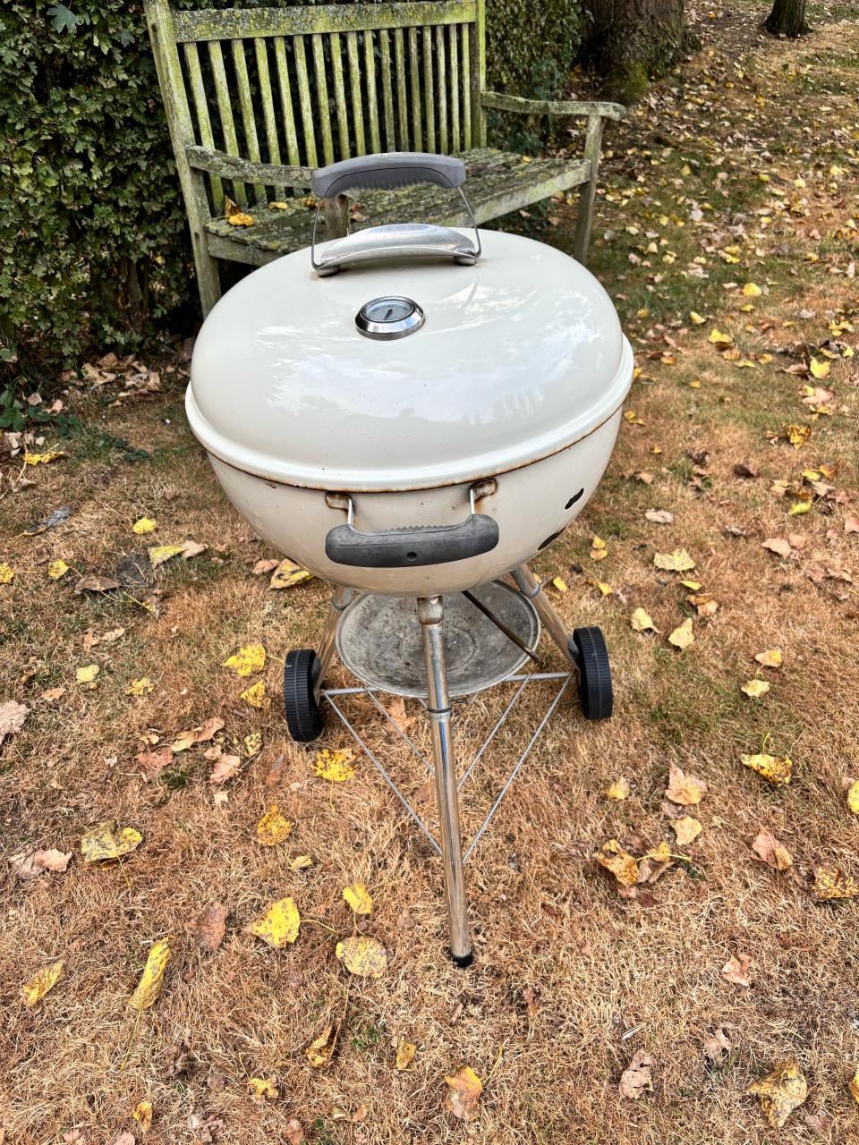 Weber kogelbarbecue 46 cm, creme wit bbq