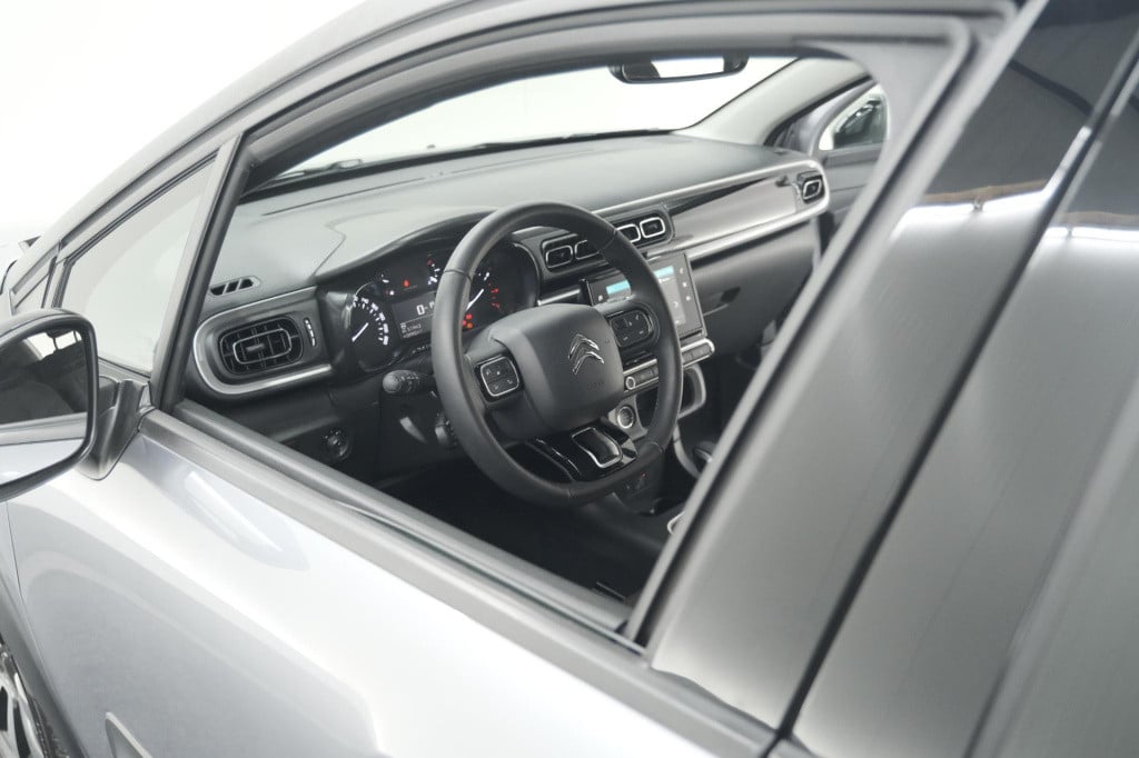 Citroen C3 puretech 110 eat6 max | camera | parkeersensoren | navigatie | a