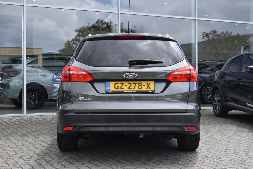 Ford Focus wagon 1.0 titanium edition | wegklapbare trekhaak | climate cont