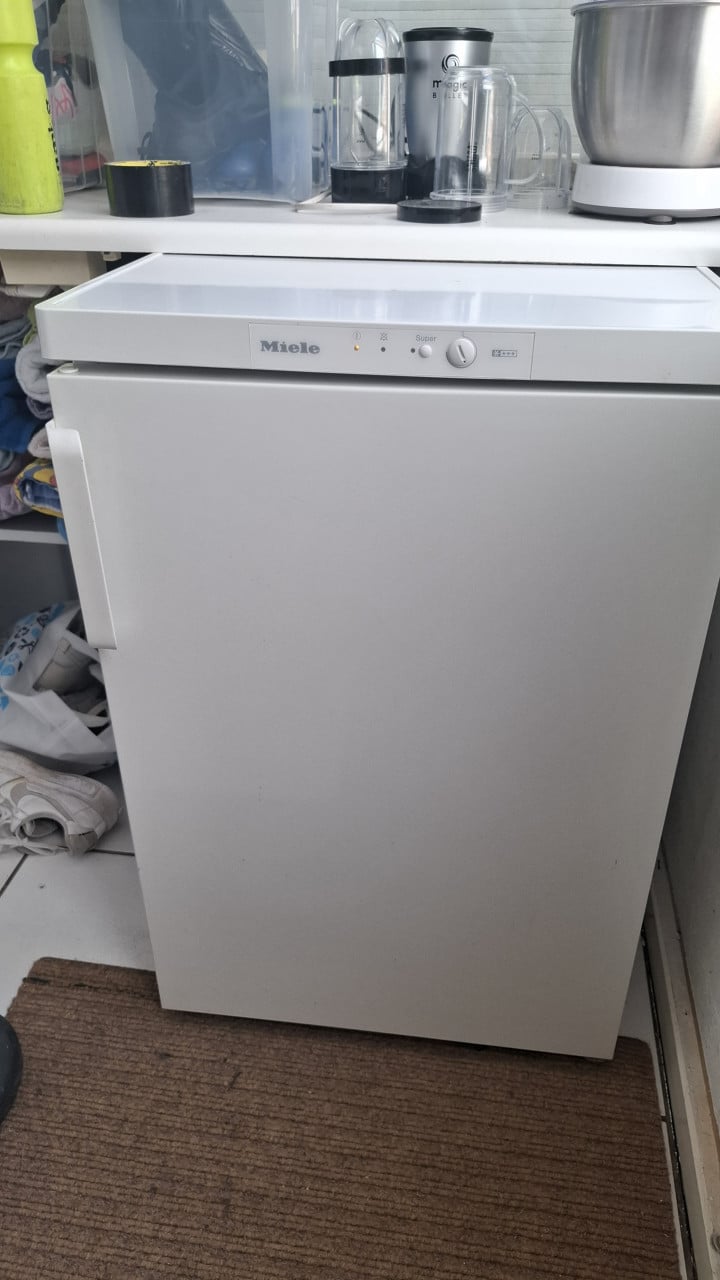 Miele diepvries tafelmodel 4 laden