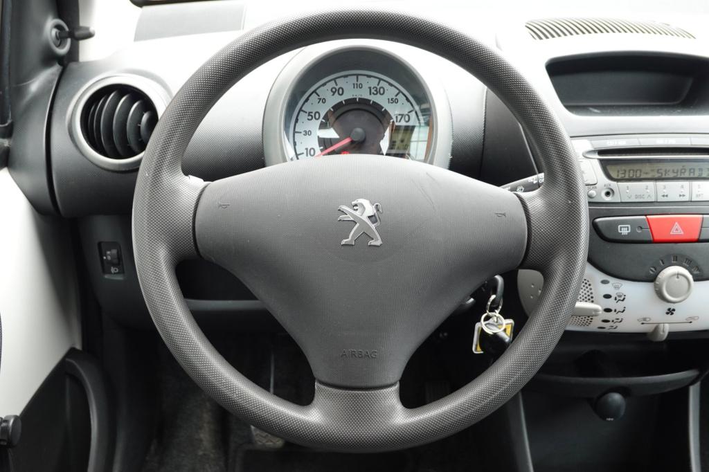 Peugeot 107 1.0 access accent