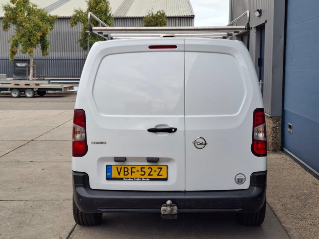 Opel Combo 1.6d l1h1 edition airco / cruise controle / navi / imperial / tr