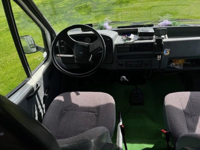 Te Koop in goede staat zijnde Ford Transit Camper