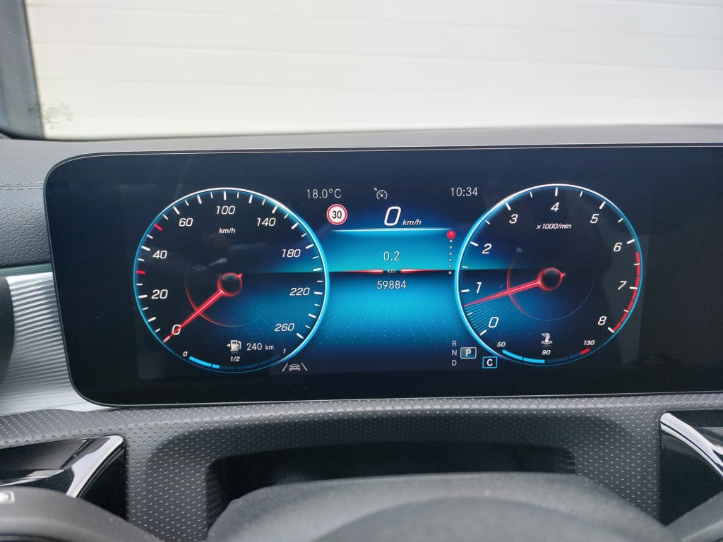 Mercedes-Benz Cla shooting brake 250 premium plus | zeer rijk uitgerust