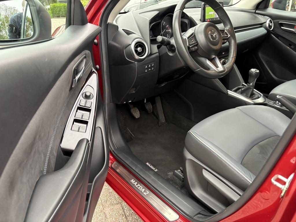 Mazda 2 1.5 skyact-g signature|trekhaak|360°camera|etc.