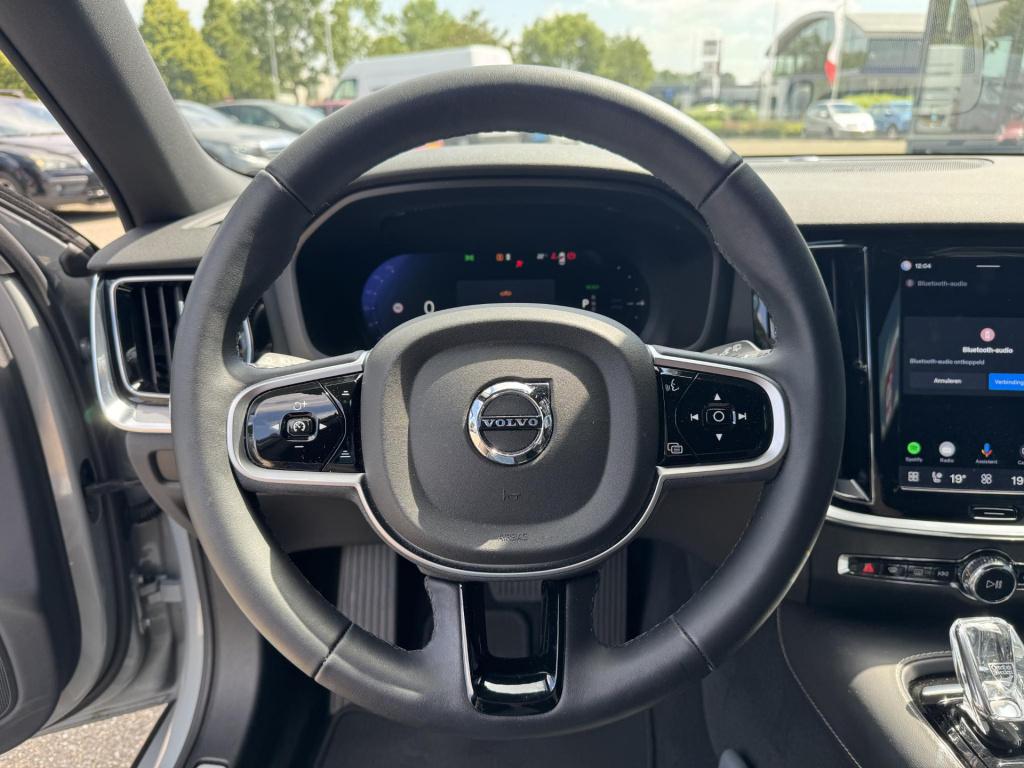 Volvo V60 2.0 t6 plug-in hybrid awd plus dark trekhaak|complete auto