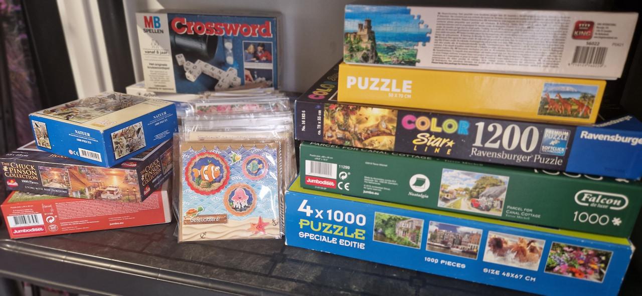 Huisraad, kaarten, puzzels van alles ;)