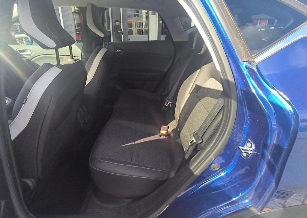 Renault Captur 1.6 e-tech plug-in hybrid 160 intens