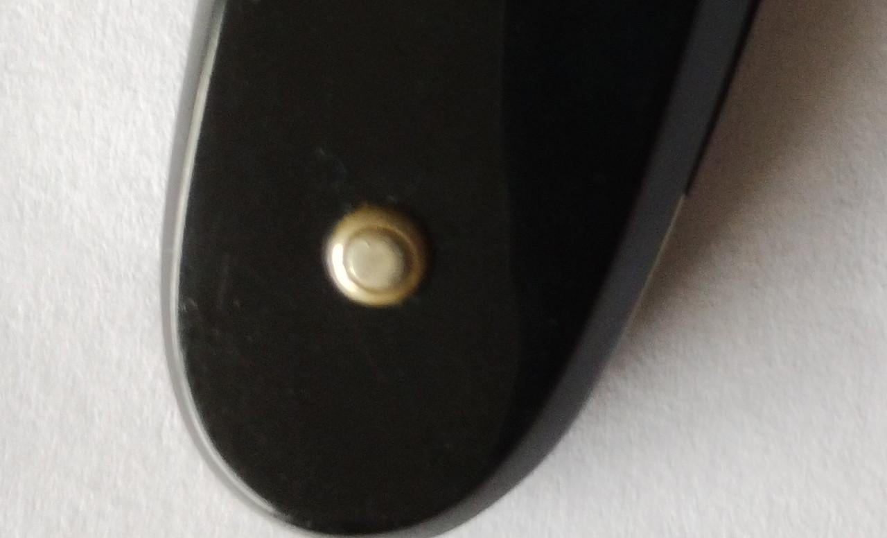 Barbiersmes FRIEDRICH HERDER.