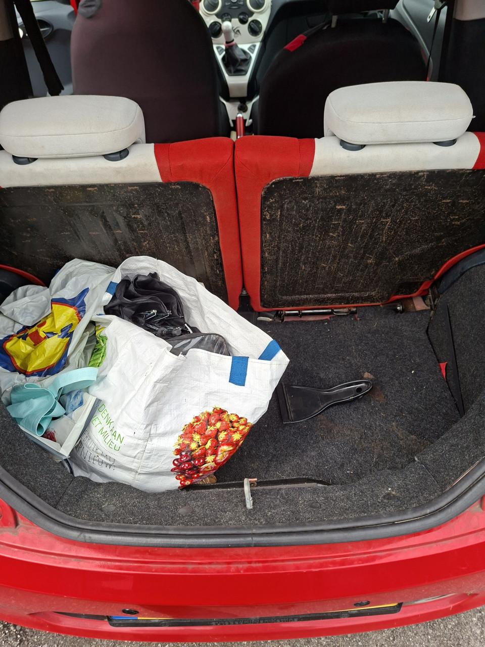Ford ka Garage goed onderhouden.