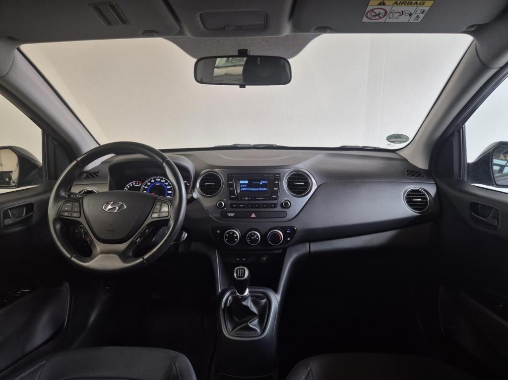 Hyundai I 10 1.0i comfort / stuur-stoel verwarming / 1e eigenaar / nieuwe k