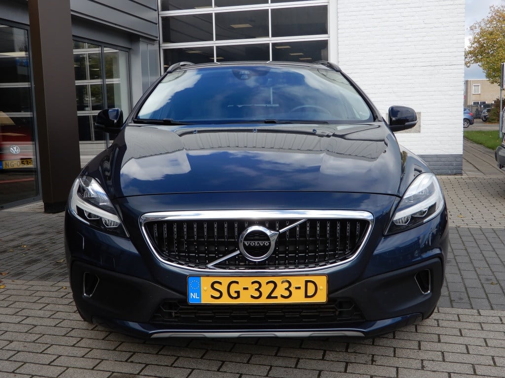 Volvo V40 cross country 1.5 t3 nordic+ | nl auto | lage km stand | dealer o