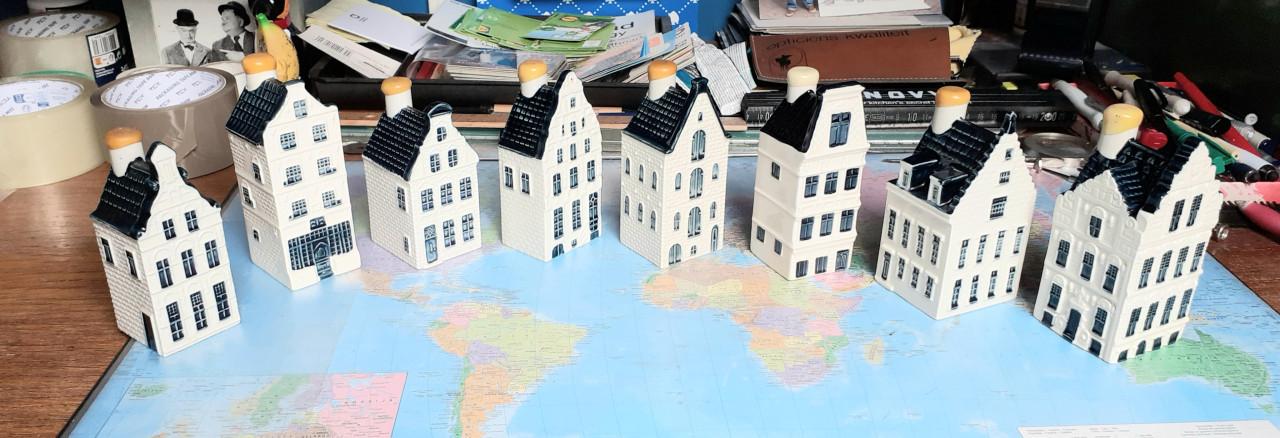 8 KLM Huisjes    nr. 25, 28, 51, 53, 54, 61, 77 en 81.