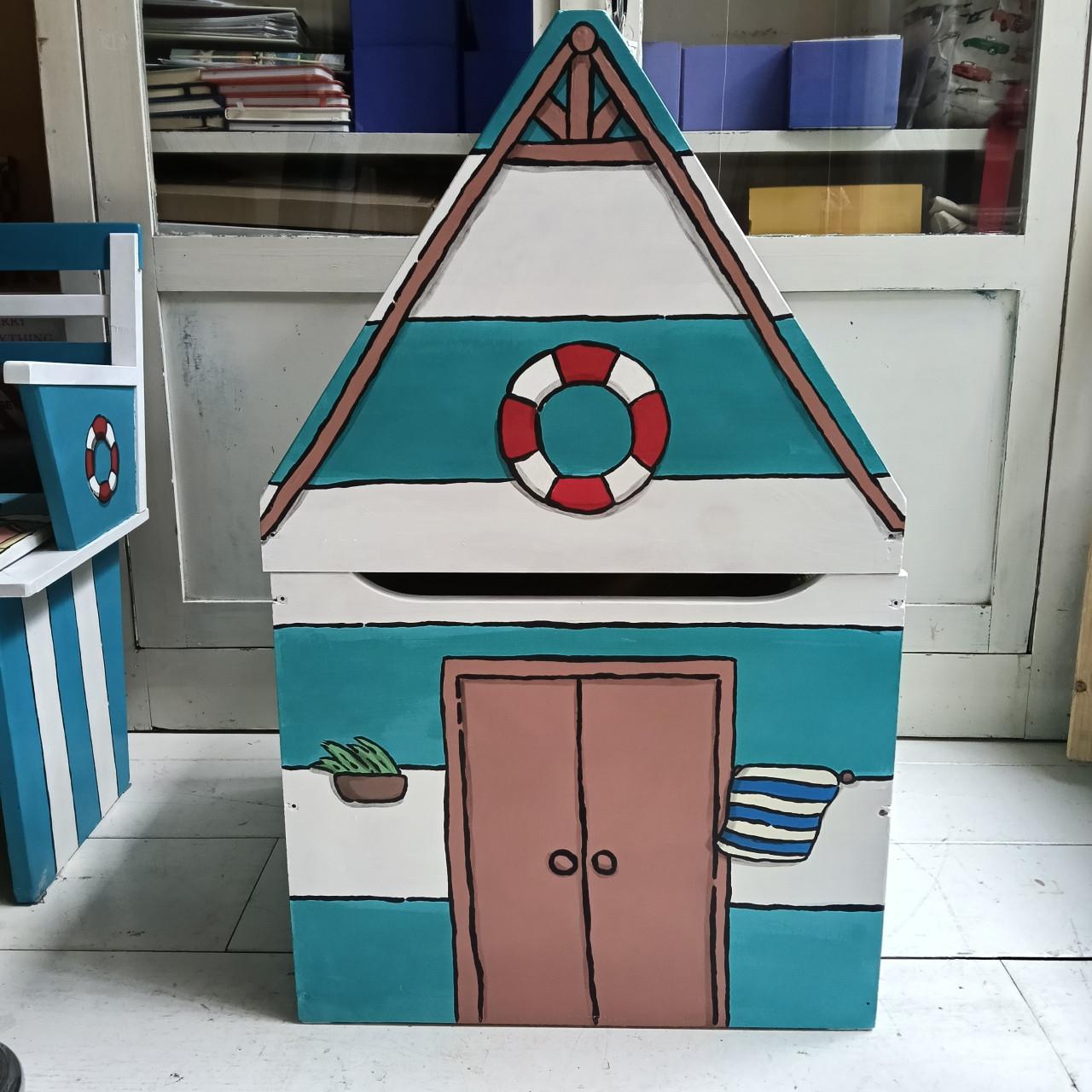 Kinderbankje en/of Speelgoedkist
