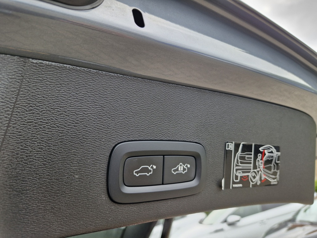 Volvo XC40 1.5 t4 recharge inscription