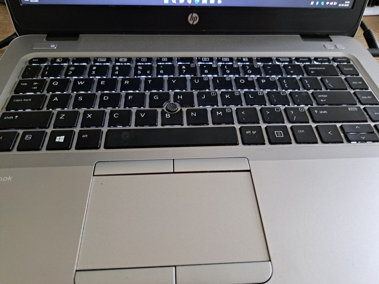 HP mt43 14 inch full HD laptop.