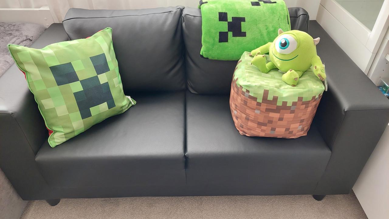 NIEUWE BANK MET SPOED OP HALEN IN GOES BEZORGEN MOGELIJK