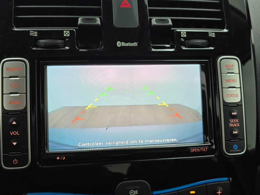 Nissan Leaf occasion acenta 30 kwh met parkeercamera | tweedehands nissan l