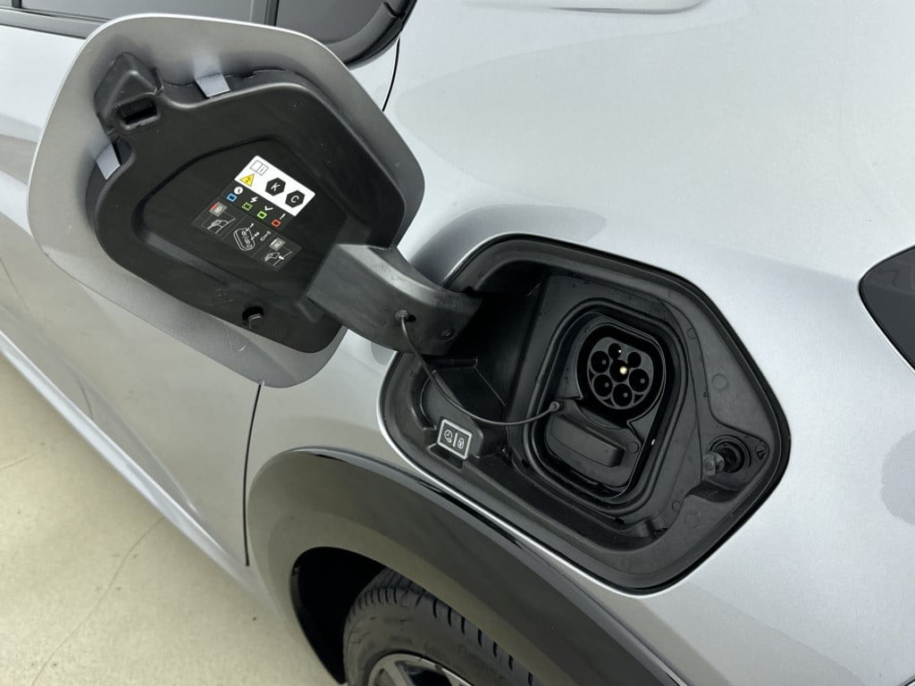 Peugeot 208 ev gt 350 50 kwh | 1e eigenaar | panoramadak |