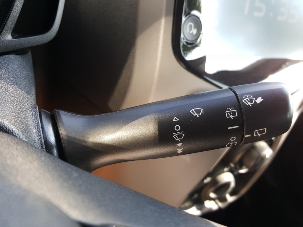 Peugeot 108 active 1.0 e-vti 72pk 5d premium pakket | airco | radio | bluet