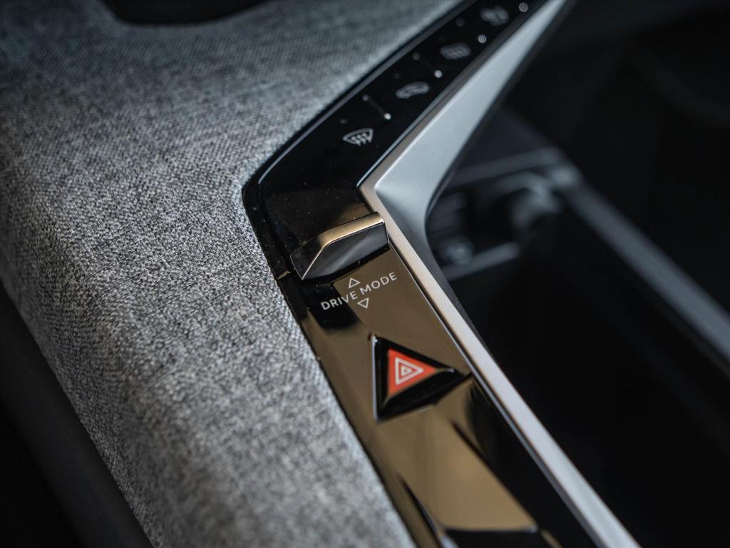 Peugeot 3008 hybrid 145pk e-dcs6 gt automaat | stoel & stuurverwarming | el