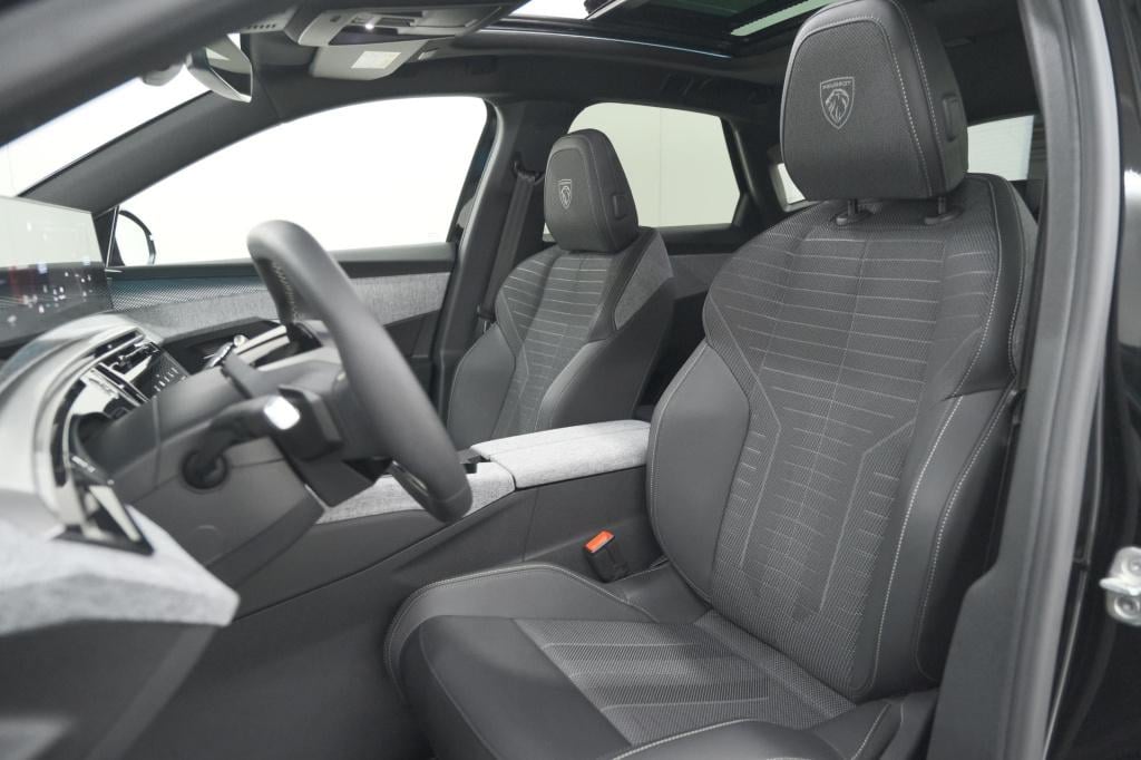Peugeot 3008 1.2 hybrid 145 gt | panoramadak | focal hi-fi | 360 camera | a