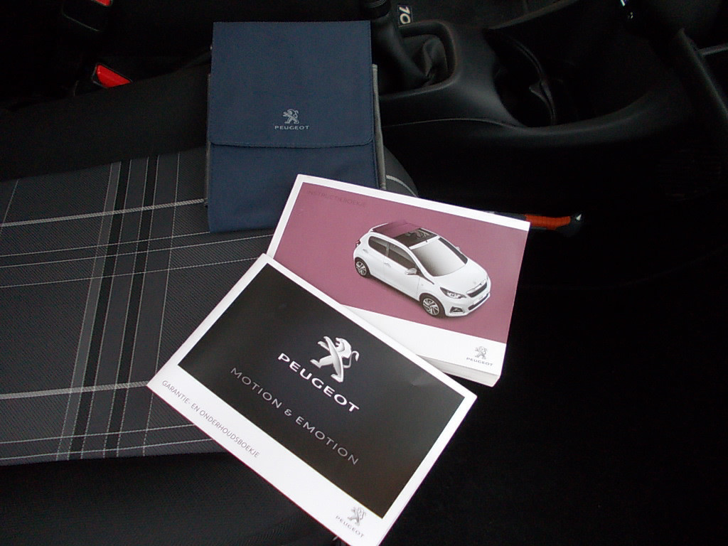 Peugeot 108 1.0 vti 5-deurs airco bleutooth (btw verr.b.)