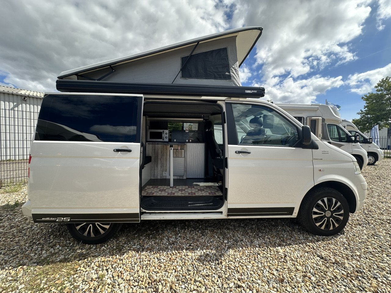 Zaterdag Camperdag! VW transporter T5, bouwjaar 2009, 199.500 km